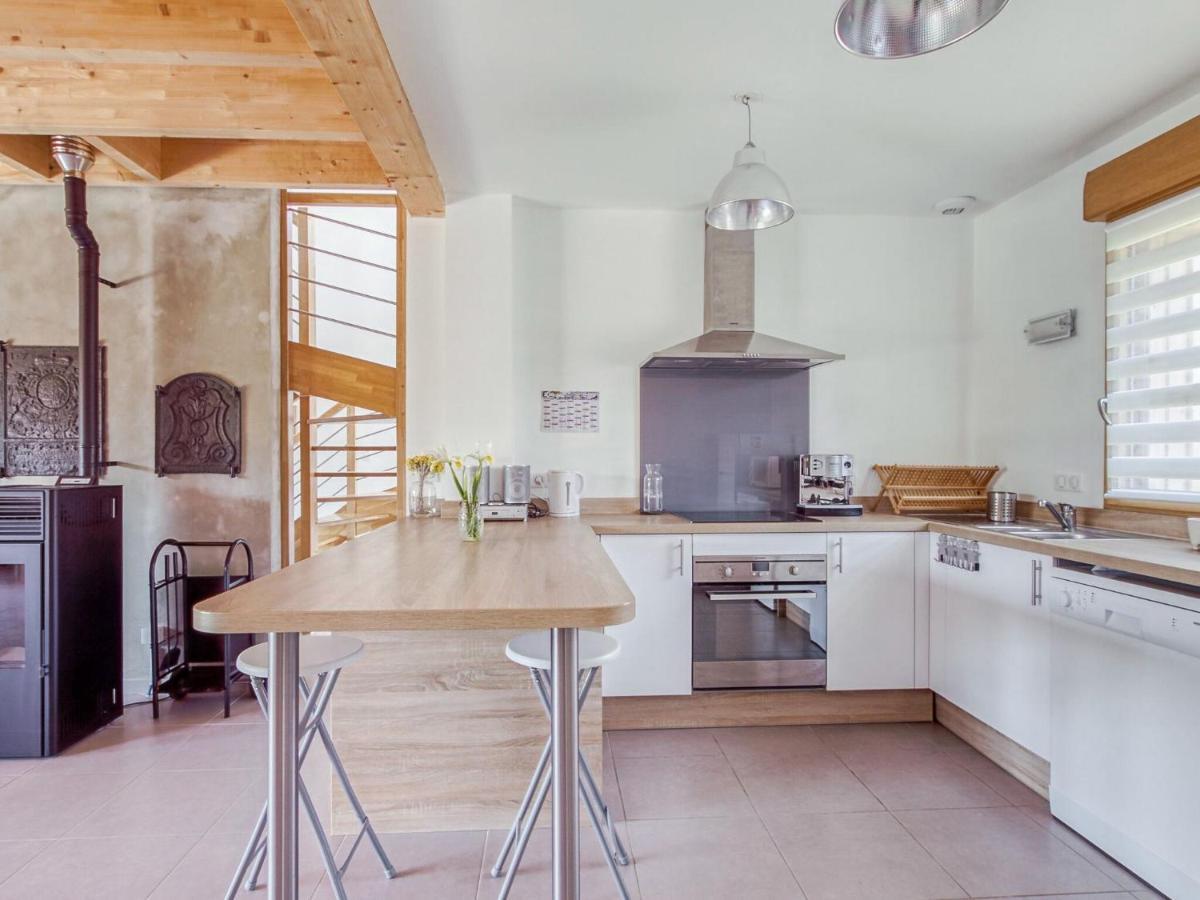 Pleasant Cottage In Challerange Ngoại thất bức ảnh