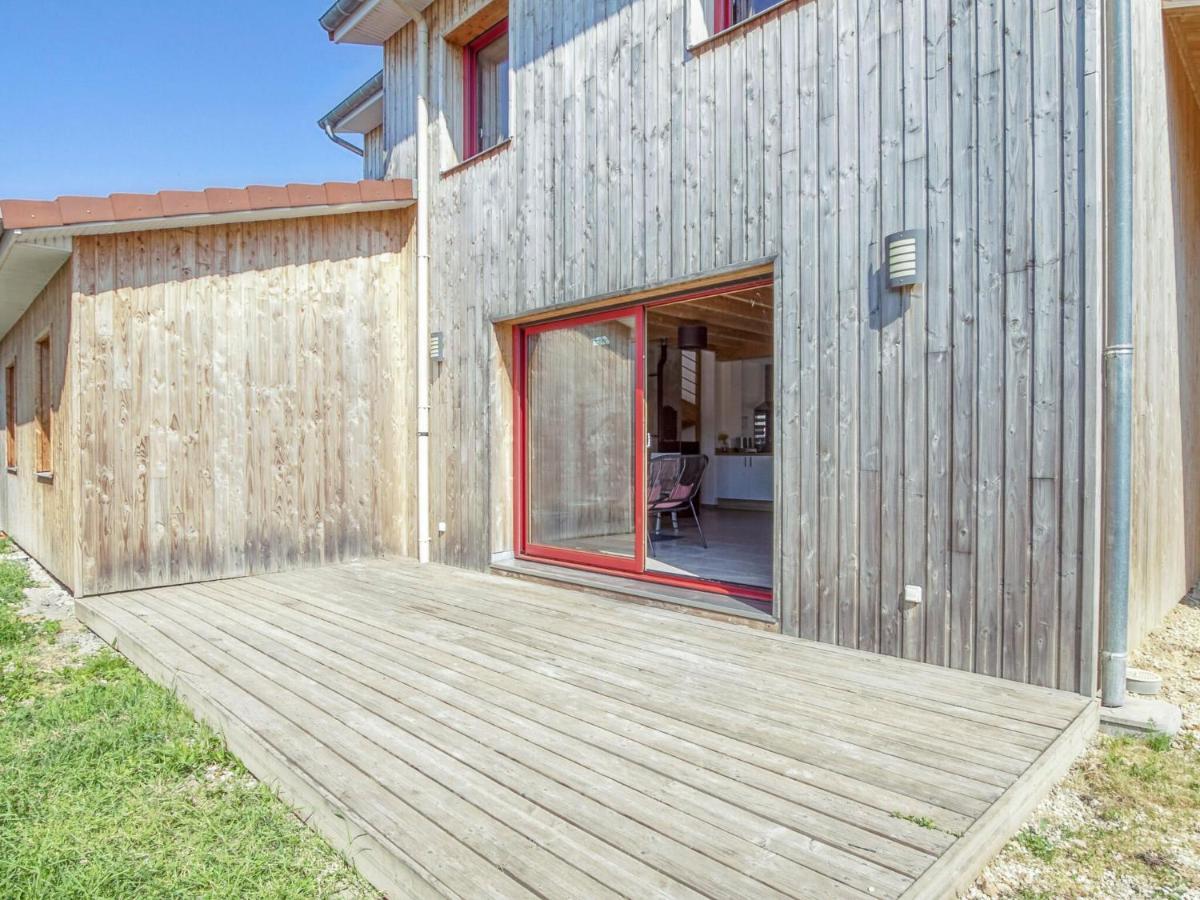 Pleasant Cottage In Challerange Ngoại thất bức ảnh