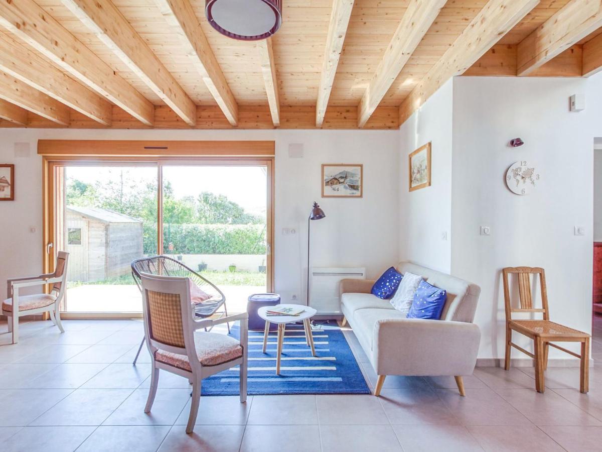 Pleasant Cottage In Challerange Ngoại thất bức ảnh